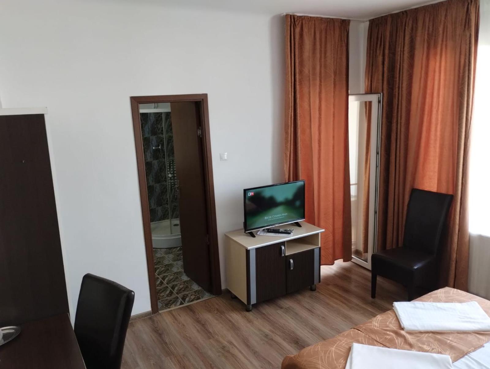 Hotel Turist Pucioasa Esterno foto
